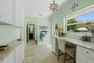 2561 Sunnyside St, Sarasota, FL 34239 - Photo 23
