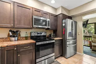 1475 Landings Cir, Sarasota, FL 34231 - Photo 9