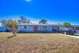 65 Virginia Ct, Englewood, FL 34223 - Photo 3