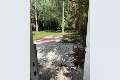 1139 Woodside Drive, Daytona Beach, FL 32117 - Photo 9