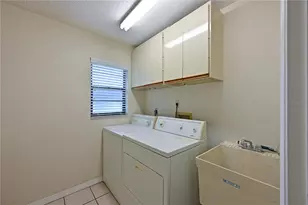 4322 Pasadena Ct, Sarasota, FL 34233 - Photo 23