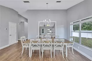 4909 6th Ave E, Bradenton, FL 34208 - Photo 9