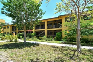 615 S Palm Ave, Sarasota, FL 34236 - Photo 1