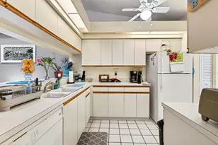 7126 28th Ave Dr W, Bradenton, FL 34209 - Photo 5