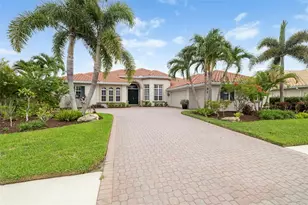 286 Pesaro Dr, Nokomis, FL 34275 - Photo 1