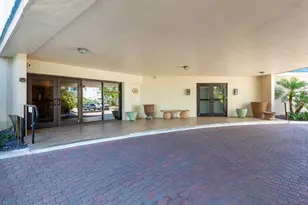 800 Benjamin Franklin Dr, Sarasota, FL 34236 - Photo 31