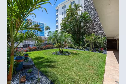 800 Benjamin Franklin Drive #304, Sarasota, FL 34236 - Photo 35