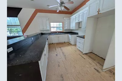 3006 Hawthorne Street, Sarasota, FL 34239 - Photo 13