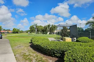 4202 Caddie Dr E, Bradenton, FL 34203 - Photo 43