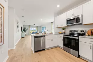6530 Equinox Ln N, North Fort Myers, FL 33917 - Photo 5