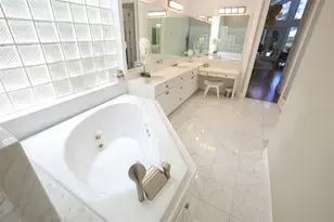 3527 Fair Oaks Ln, Longboat Key, FL 34228 - Photo 27