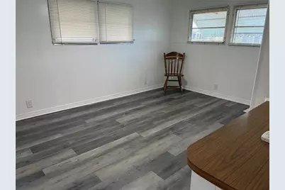 5221 Beechmont Avenue, Sarasota, FL 34234 - Photo 15