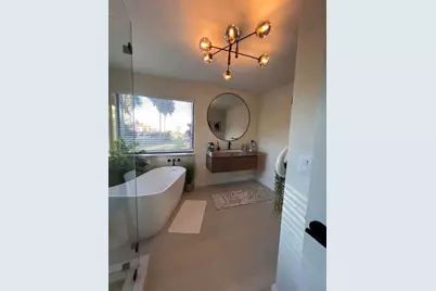 8240 Cypress Lake Drive, Sarasota, FL 34243 - Photo 13