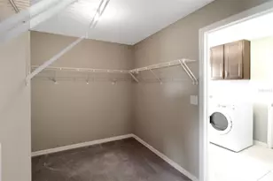2914 Esmeralda Dr, Sarasota, FL 34243 - Photo 29