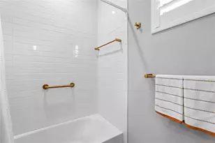 8506 Frangipani Terrace, Sarasota, FL 34240 - Photo 37