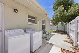1858 Marbeth St, Sarasota, FL 34231 - Photo 43