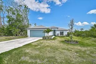 112 Hercules Dr, Rotonda West, FL 33947 - Photo 1