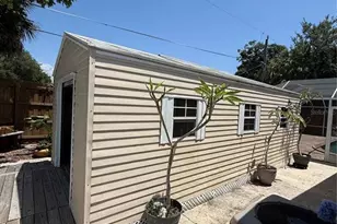 2729 Nodosa Dr, Sarasota, FL 34232 - Photo 37