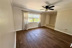 2729 Nodosa Dr, Sarasota, FL 34232 - Photo 7
