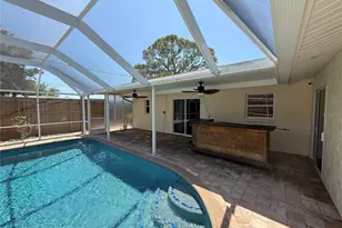 2729 Nodosa Dr, Sarasota, FL 34232 - Photo 23