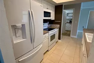 2729 Nodosa Dr, Sarasota, FL 34232 - Photo 7