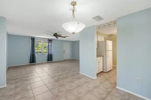 2822 Safe Harbor Cir, Sarasota, FL 34231 - Photo 17