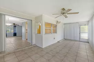 2822 Safe Harbor Cir, Sarasota, FL 34231 - Photo 25