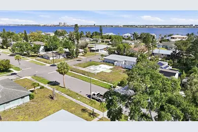101 20th Street NE, Bradenton, FL 34208 - Photo 17