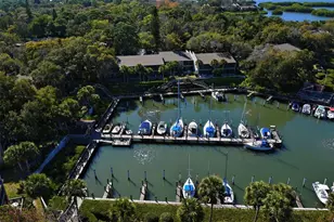 1701 Pelican Cove Rd, Sarasota, FL 34231 - Photo 25
