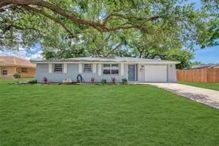 361 Falkland Rd, Venice, FL 34293 - Photo 1