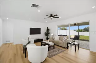 3535 Village Green Dr, Sarasota, FL 34239 - Photo 9