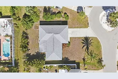 930 W Kathy Court, Venice, FL 34293 - Photo 9