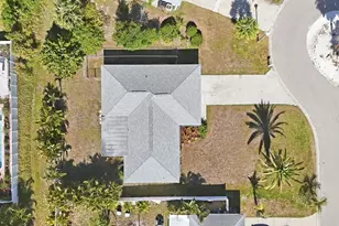 930 W Kathy Ct, Venice, FL 34293 - Photo 9
