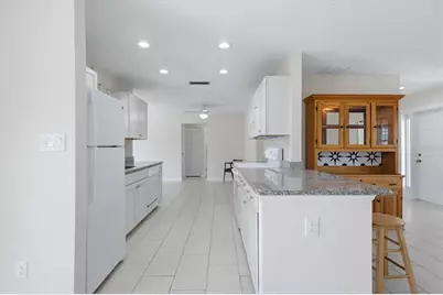 930 W Kathy Court, Venice, FL 34293 - Photo 19