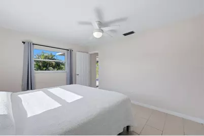930 W Kathy Court, Venice, FL 34293 - Photo 25