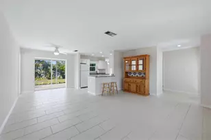 930 W Kathy Ct, Venice, FL 34293 - Photo 13
