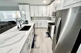 3888 Easton St, Sarasota, FL 34238 - Photo 13
