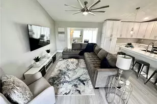 3888 Easton St, Sarasota, FL 34238 - Photo 5