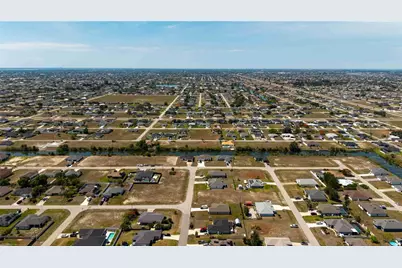 212 NE 25th Street, Cape Coral, FL 33909 - Photo 19