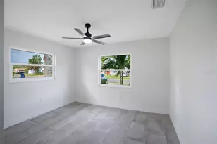 5528 Briarcliff Dr, Sarasota, FL 34232 - Photo 15