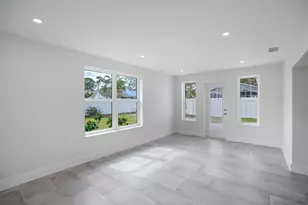 5528 Briarcliff Dr, Sarasota, FL 34232 - Photo 13