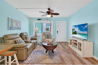 117 7th Street N #2, Bradenton Beach, FL 34217 - Photo 5
