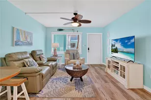 117 7th St N, Bradenton Beach, FL 34217 - Photo 5