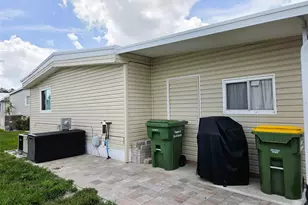 3227 Bayberry Terrace, Sarasota, FL 34237 - Photo 5