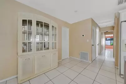 5630 13th Avenue N, Saint Petersburg, FL 33710 - Photo 15
