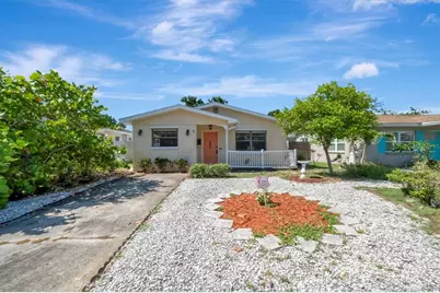 5630 13th Avenue N, Saint Petersburg, FL 33710 - Photo 1