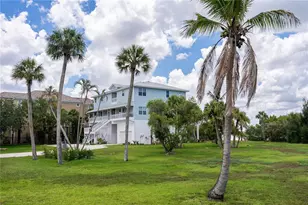 2424 Bay Dr, Bradenton, FL 34207 - Photo 33