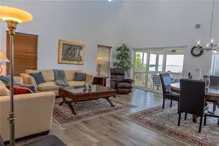 2424 Bay Dr, Bradenton, FL 34207 - Photo 17
