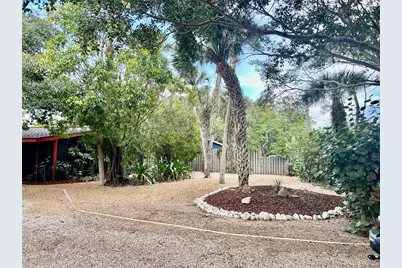4830 Higel Avenue, Sarasota, FL 34242 - Photo 3