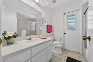 5836 Helen Way, Sarasota, FL 34243 - Photo 45